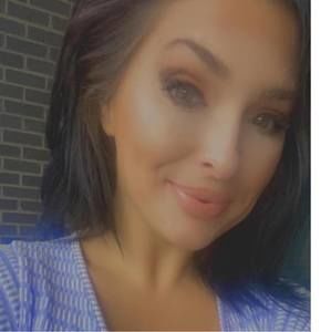 Meet your Posher, Haleigh brooke